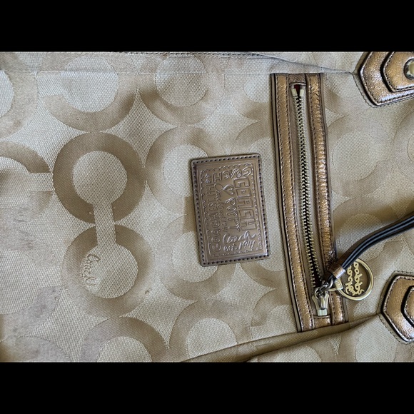 Coach Bag (authentic) *rare* GOLD color - Picture 9 of 13